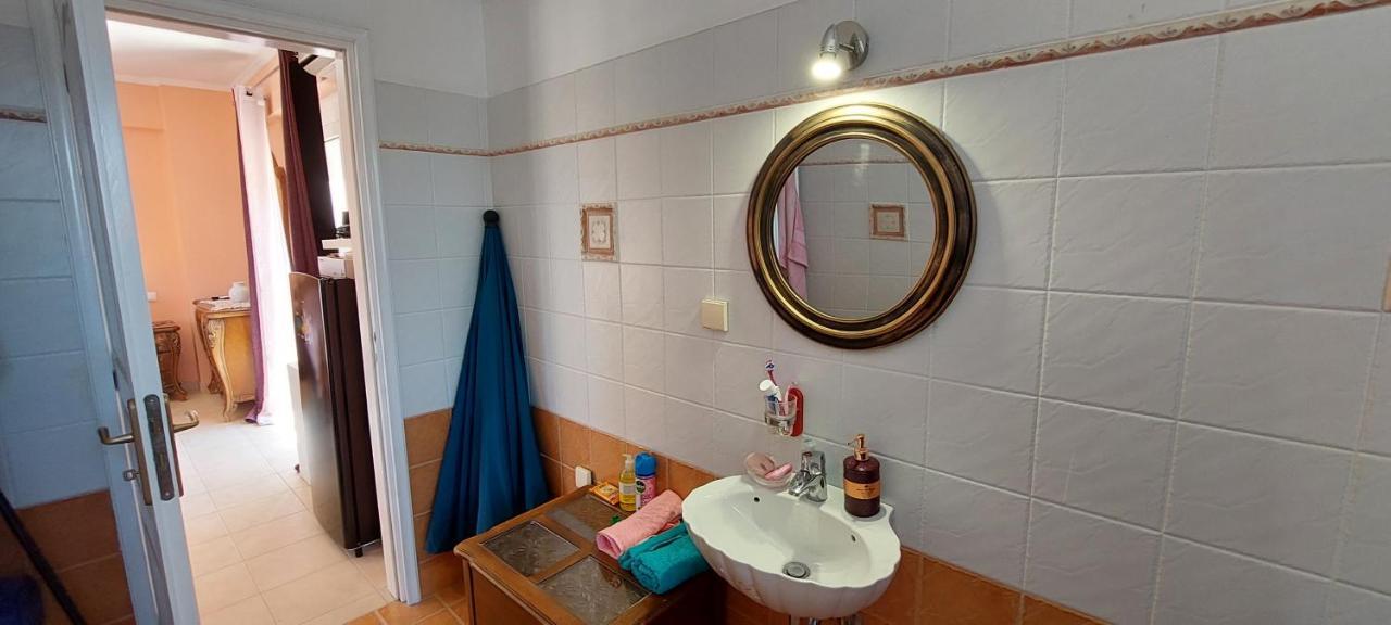 Anastacias Apartment Artemida  Esterno foto
